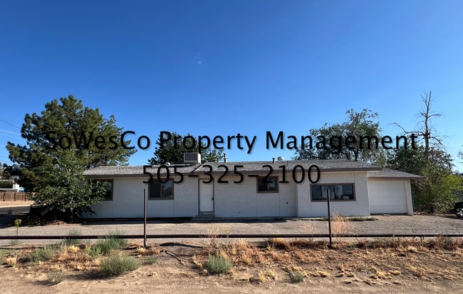 Building Photo - Newly Remodeled 3 Bed 2 Bath Home