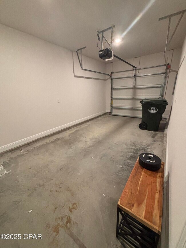 Building Photo - 1614 Caleigh Ct