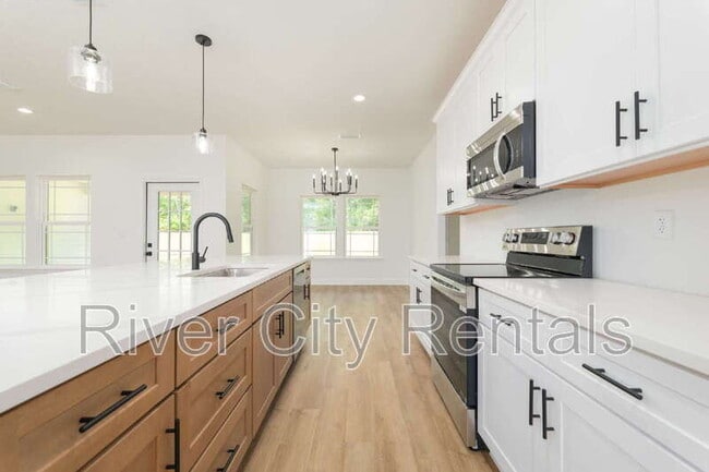 Building Photo - 2676 Halperns Way