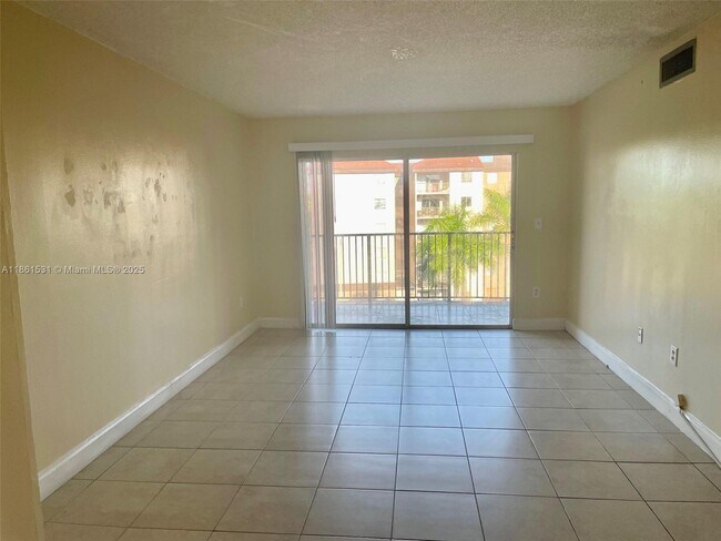 Building Photo - 15221 SW 80th St