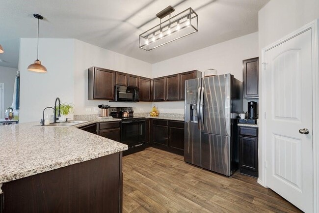 Building Photo - 5808 Ronee Leah Dr