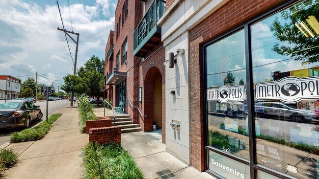 Building Photo - Amazing East Nashville 2 Bed/ 2 Bath Condo...
