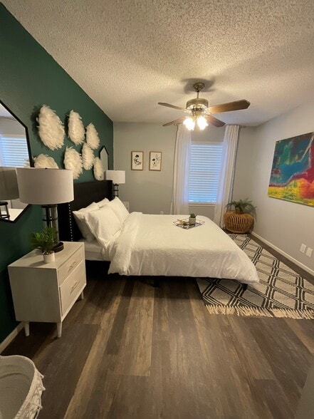 Master Bedroom - 13018 Heimer Rd