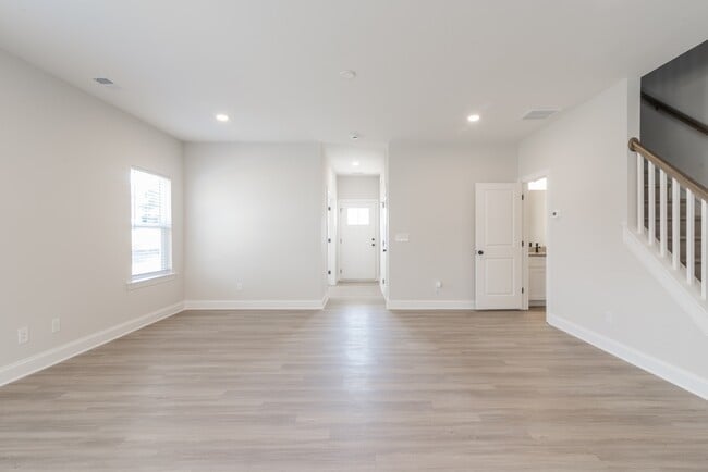 Building Photo - 3642 Trull St