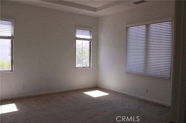 Building Photo - 177 Frontier