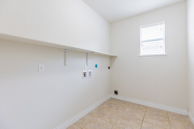 Building Photo - 3922 Retreat Run