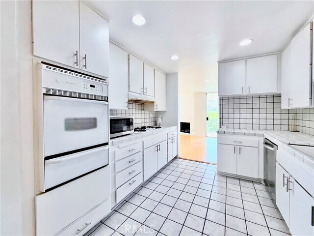 Building Photo - 1129 Larrabee St