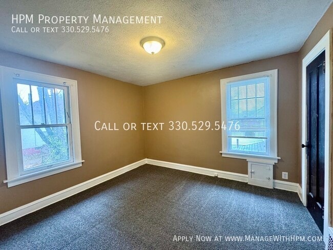 Building Photo - 1604 Yale Ave NW