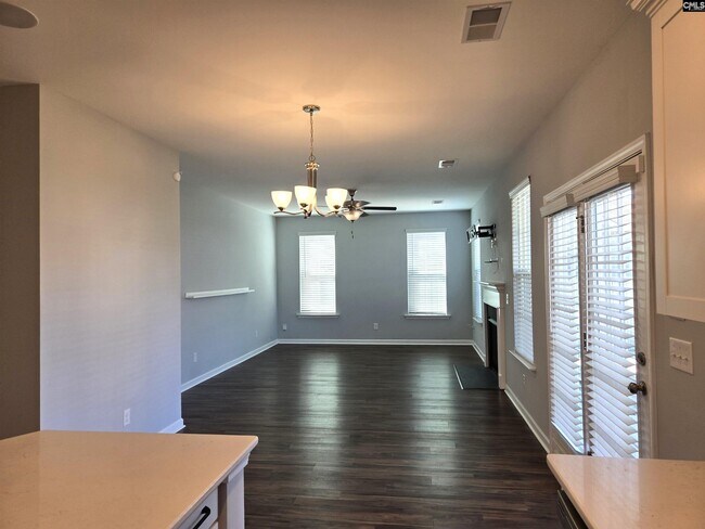 Building Photo - 441 Windrush Dr
