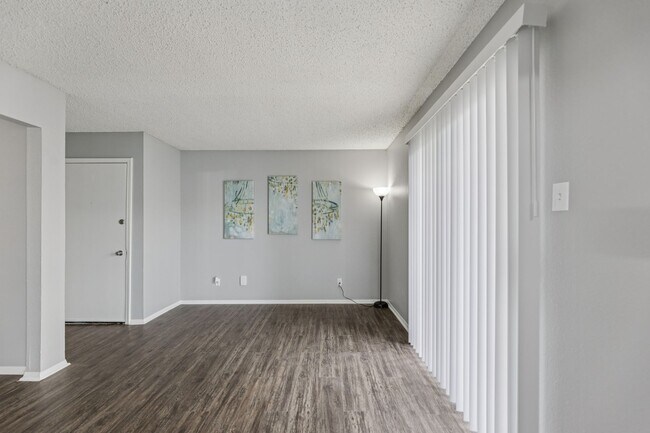 Interior Photo - Country Club