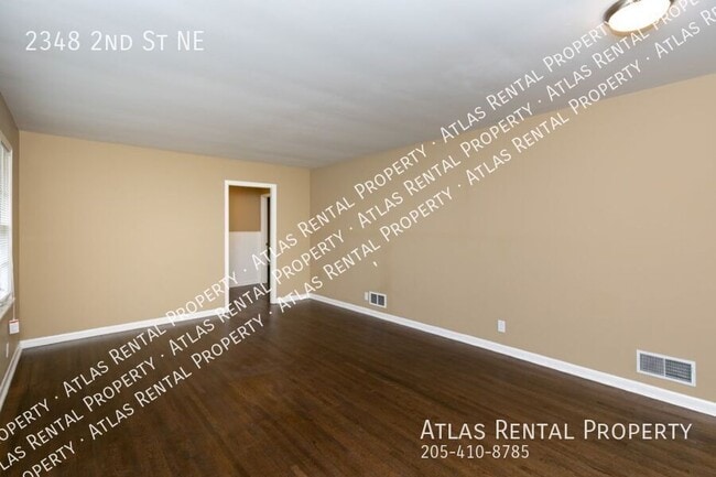 Building Photo - 2348 2nd St NE