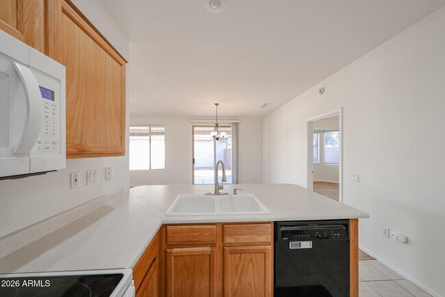 Building Photo - 16149 W Quail Creek Ln
