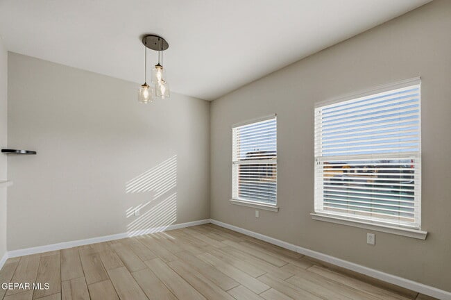 Building Photo - 14269 Escalera Dr