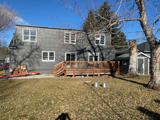 Building Photo - 5 Bedroom, 3 Bathroom House Near Pioneer P...