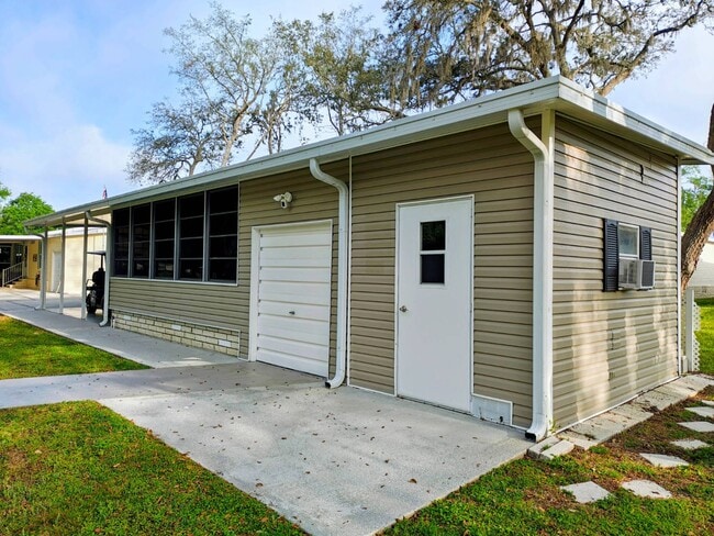 Primary Photo - 3526 Ranger Pkwy