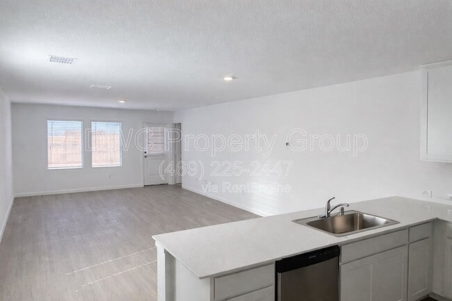 Building Photo - 3132 Burmese St