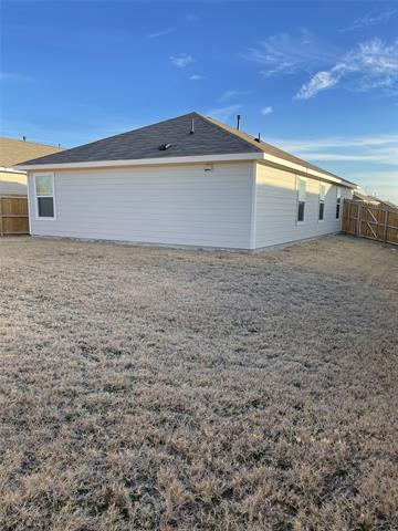 Building Photo - 2636 Kingsman Dr