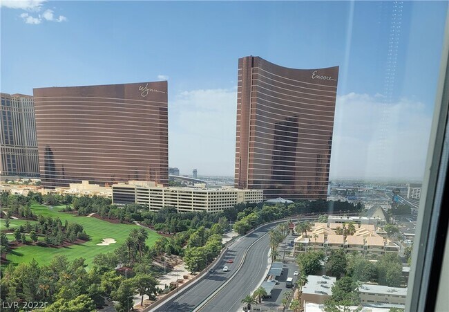 Building Photo - 360 E Desert Inn Rd