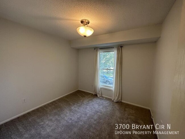 Building Photo - 3700 Bryant Cir