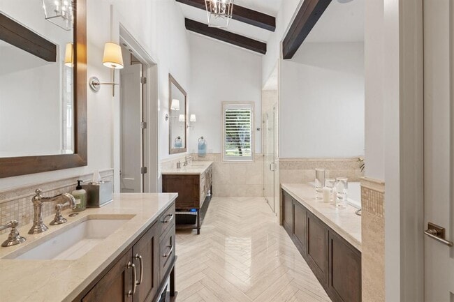 Building Photo - 1909 Knights Chance Ln