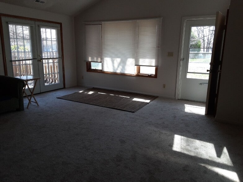 Interior Photo - Rose Houses