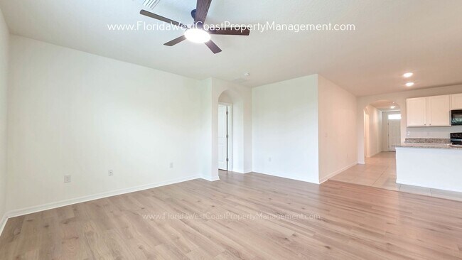 Building Photo - 2836 Greenleaf Ter