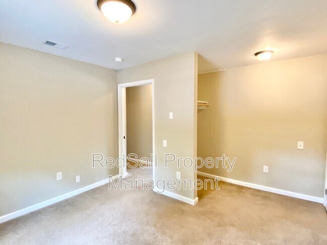 Building Photo - 428 Fort Worth St