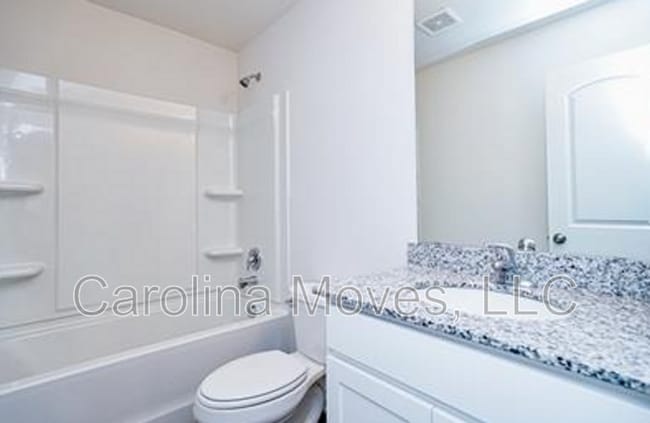 Building Photo - 507 Springtime Ln