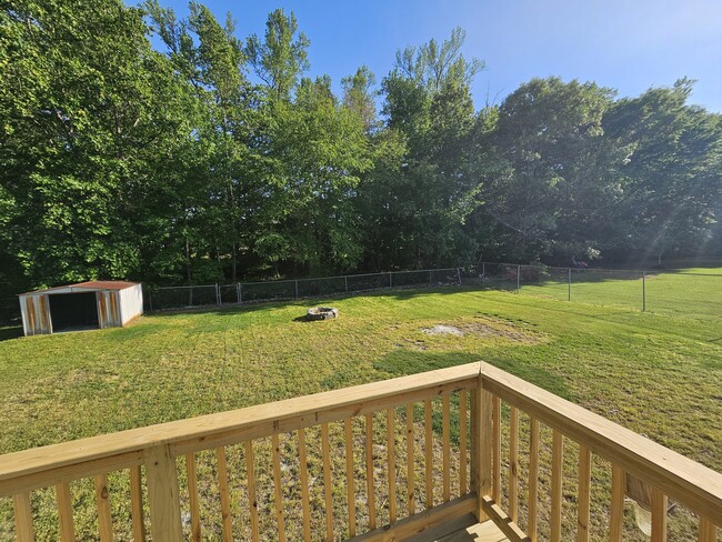 Building Photo - 3610 Woodside Ct