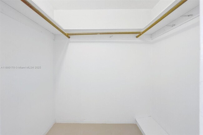 Building Photo - 1475 NE 125th Terrace