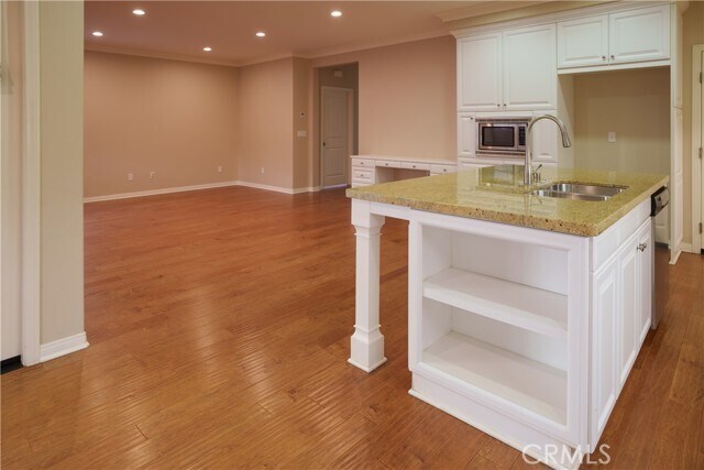 Building Photo - 35 Deergrass