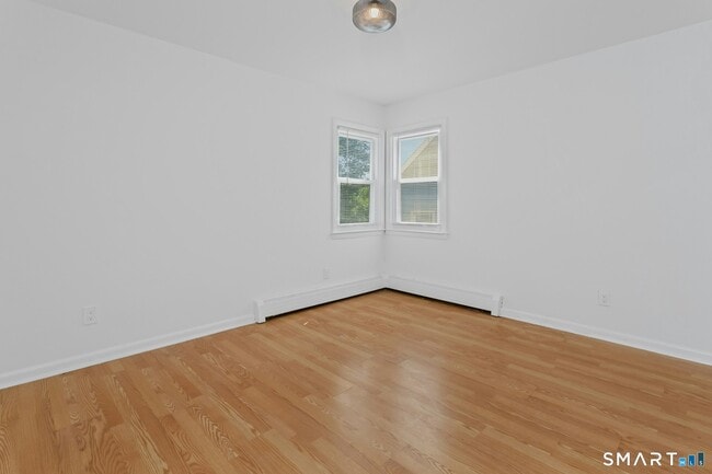 Building Photo - 2090 Madison Ave