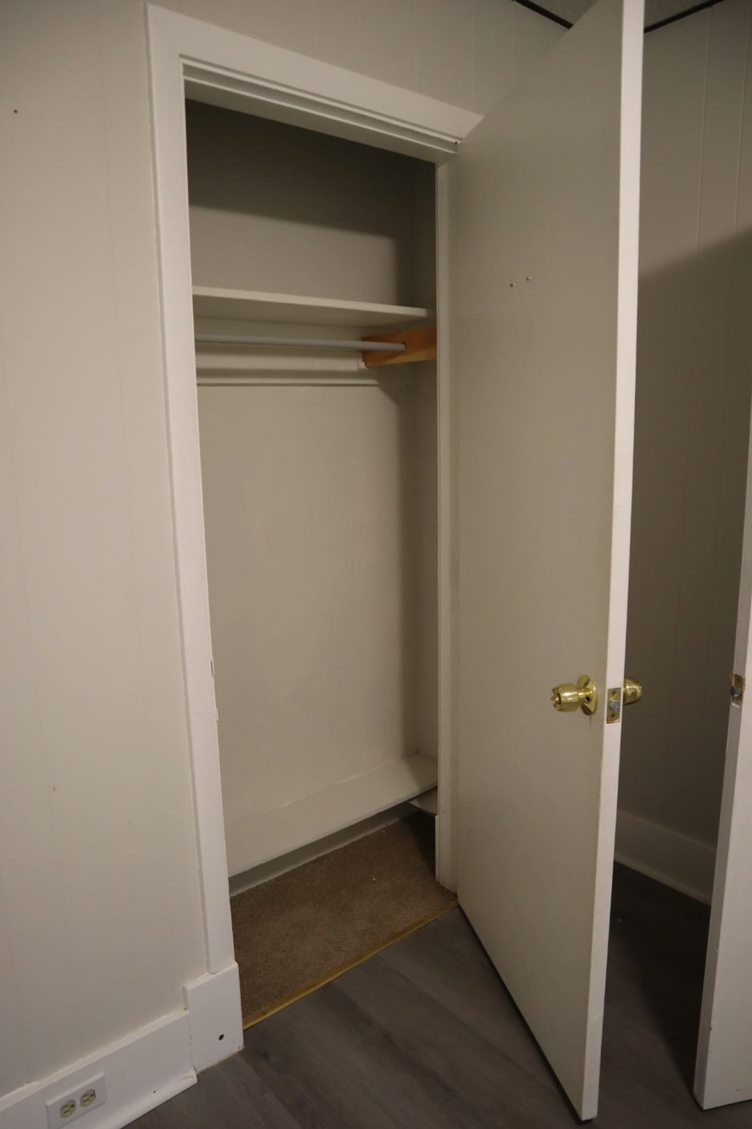 Room 3 Closet - 37 Mead St
