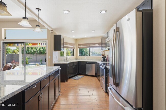 Building Photo - 5713 E Nisbet Rd