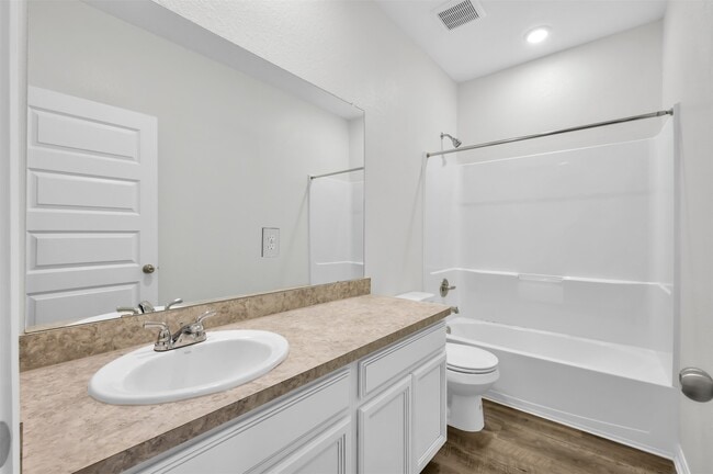 Building Photo - 14733 Pinion Ct