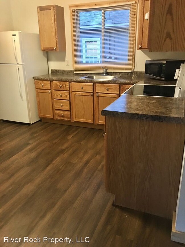 Building Photo - 4 br, 2 bath House - 625 2nd Avenue West