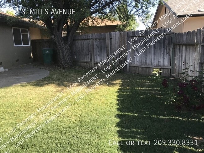 Building Photo - 240 S Mills Ave