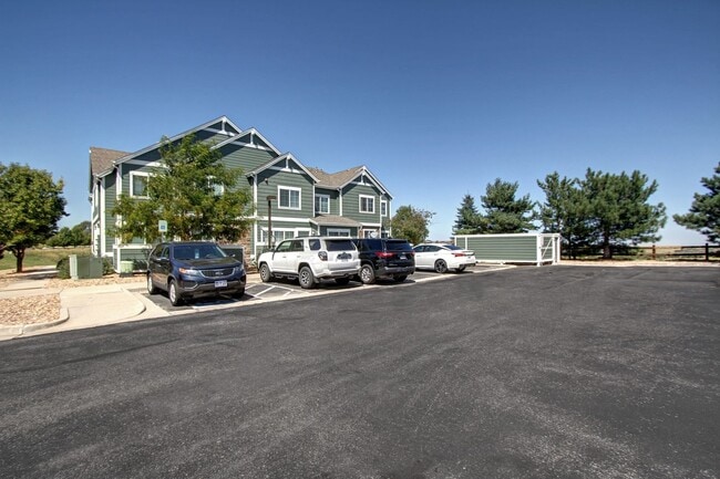 Building Photo - Rare Sapphire Pointe 2 bed townhome for lease great location in Castle Rock.