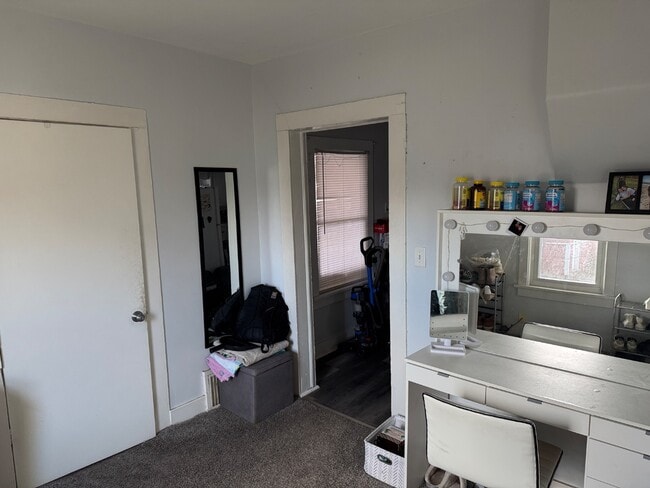 Building Photo - 526 Liberty St