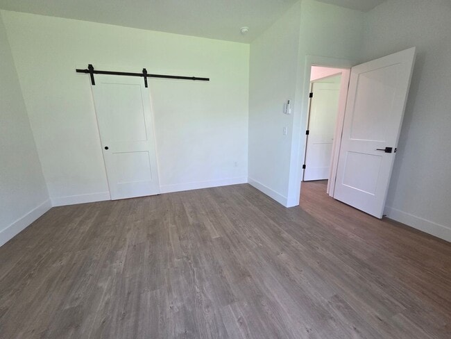 Building Photo - Brand New Build on Old Alturas - ALL Electric with City of Redding Solar!