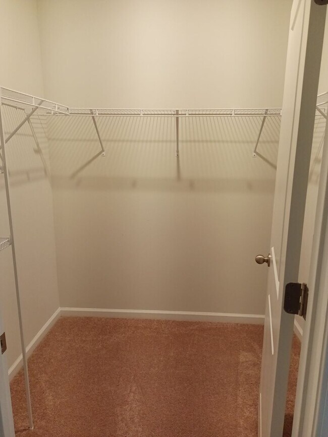 Building Photo - Flintshire Drive