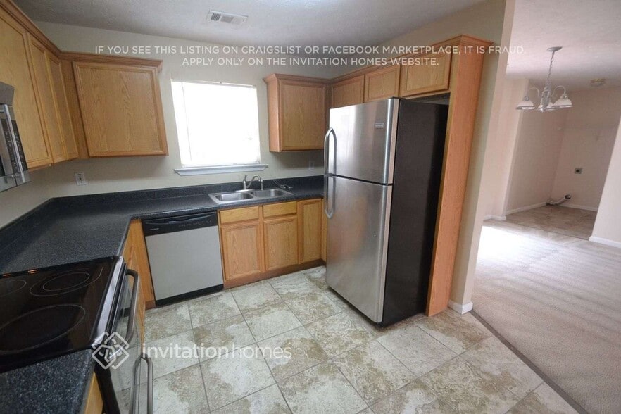 Building Photo - 65 Kenzi Way SW