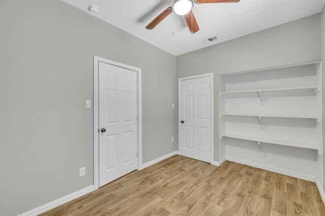 Building Photo - 925 S Brighton Ave