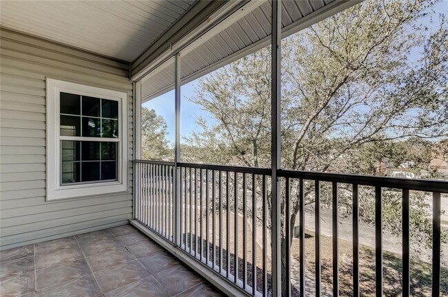 Building Photo - 8350 Savannah Trace Cir