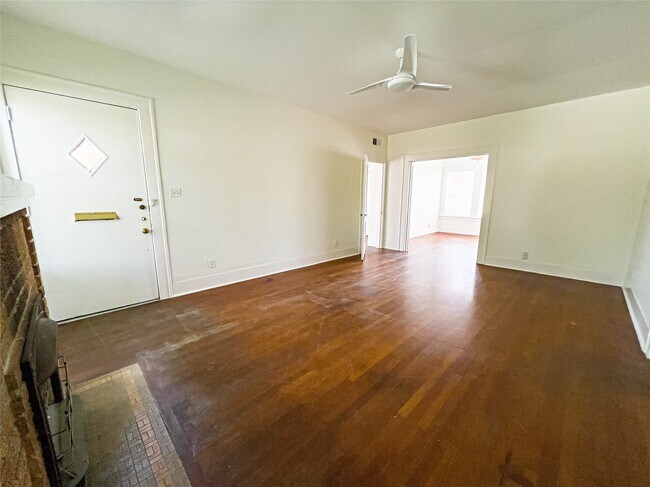 Building Photo - 1609 Kipling St