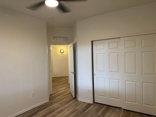 Building Photo - Nice SouthWest Tucson 3Bdm 2Ba, Close Casi...