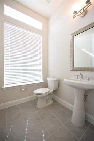 Building Photo - 7112 Royal Liverpool Dr