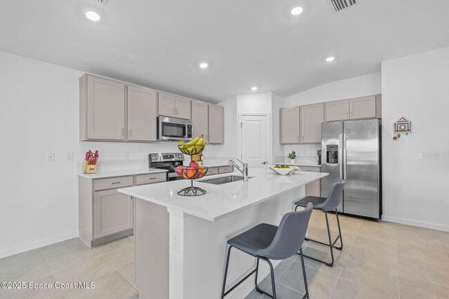 Building Photo - 846 Dockside Dr SW