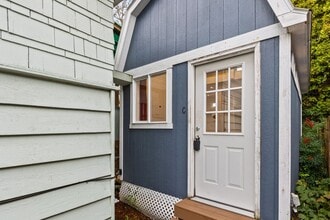 Building Photo - 5155