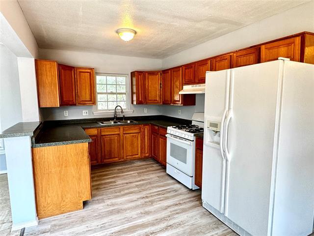 Building Photo - 1415 Abelia St